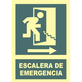 Escalera de emergencia a la derecha